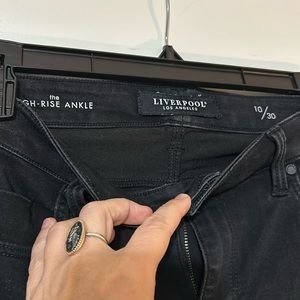 Liverpool HIGH RISE ANKLE Black Jeans, size 10, Stitch Fix Purchase. Gently worn